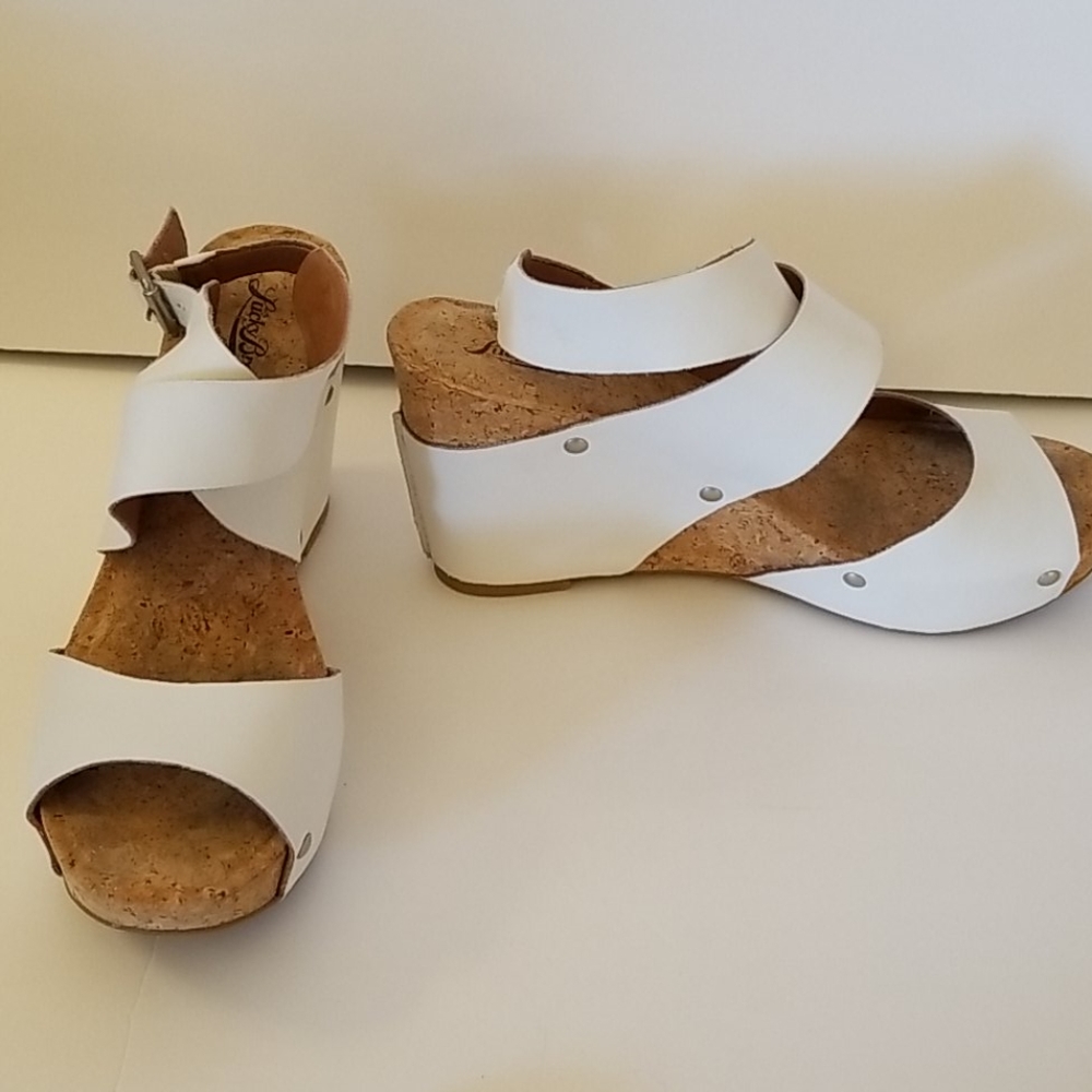 EUC lucky brand white Moran cork wedge sandal